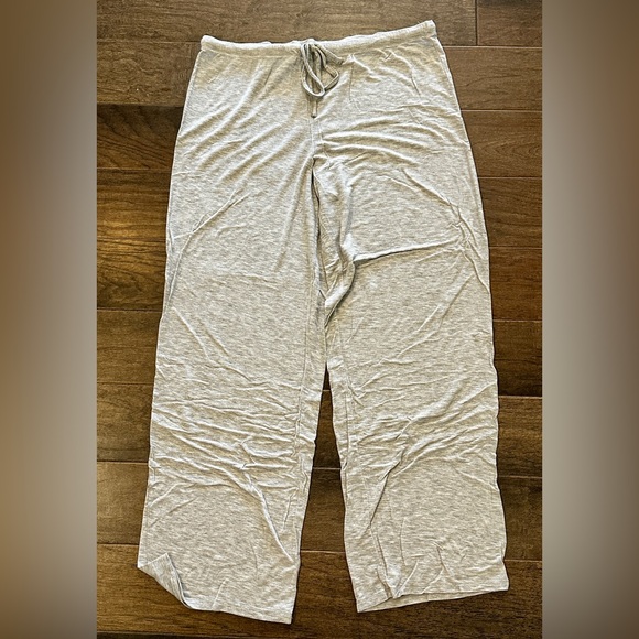 Nordstrom Moonlight Eco Knit Pajamas. Size Large. Like New! - Picture 4 of 4